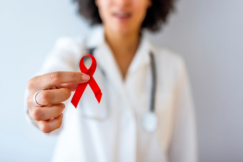 تشخیص ایدز از روی علائم ظاهری امکان پذیر است؟